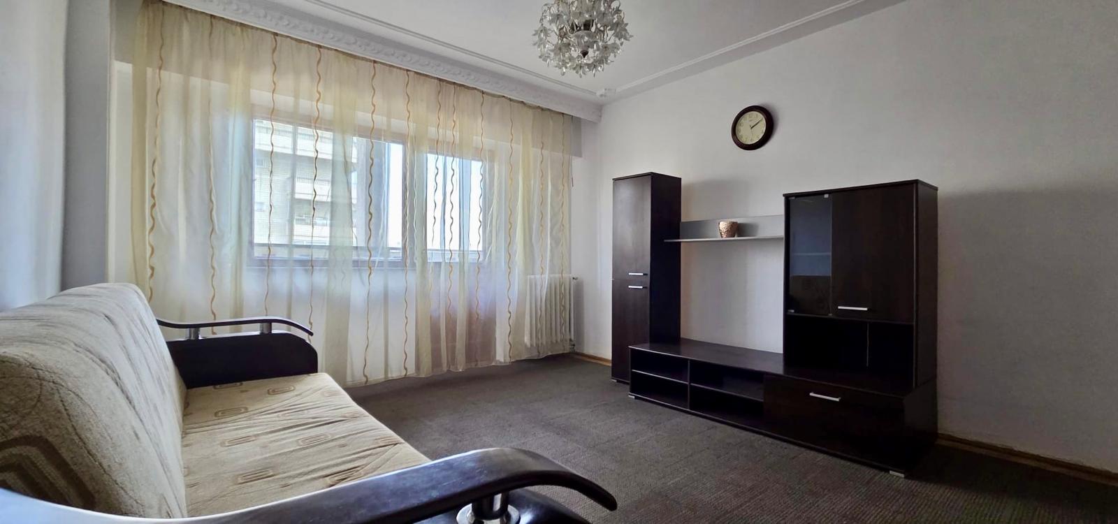 Proprietar - Apartament 3 camere, 2 bai, balcon 15 mp - Sf. Lazar / Pallas Iasi — fotografia 1